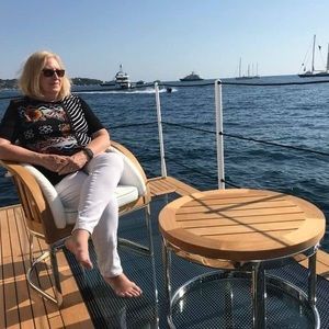 Meet your Posher, Marilyn